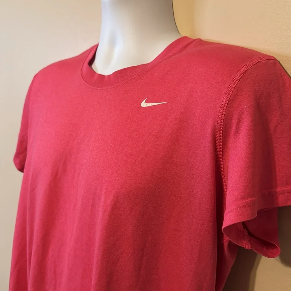 NIKE T-Shirt.  Size XL